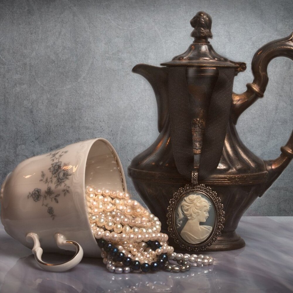 Vintage Tea Cup Pearls Jewellery Lot Mixed Earrings, Bracelets, Necklaces ++